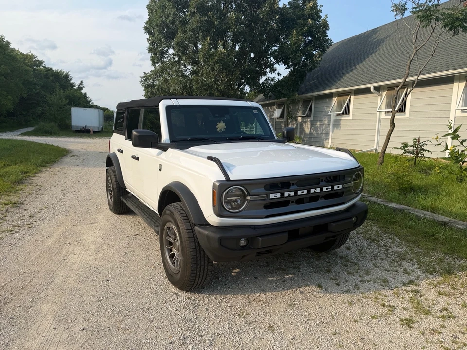 2022 Ford Bronco 6th Gen - Image 13 of 18