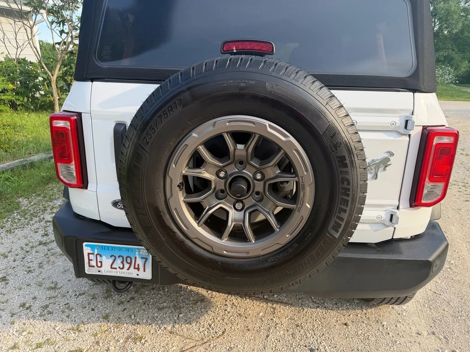 2022 Ford Bronco 6th Gen - Image 10 of 18