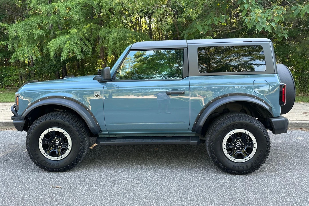 2022 Ford Bronco 6th Gen - Image 3 of 31