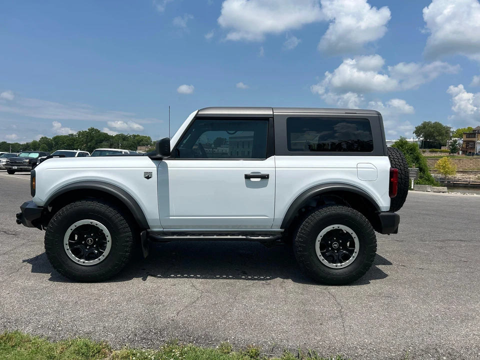 2022 Ford Bronco 6th Gen - Image 8 of 31