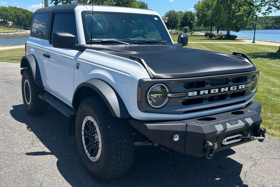 2022 Ford Bronco 6th Gen - Image 2 of 31