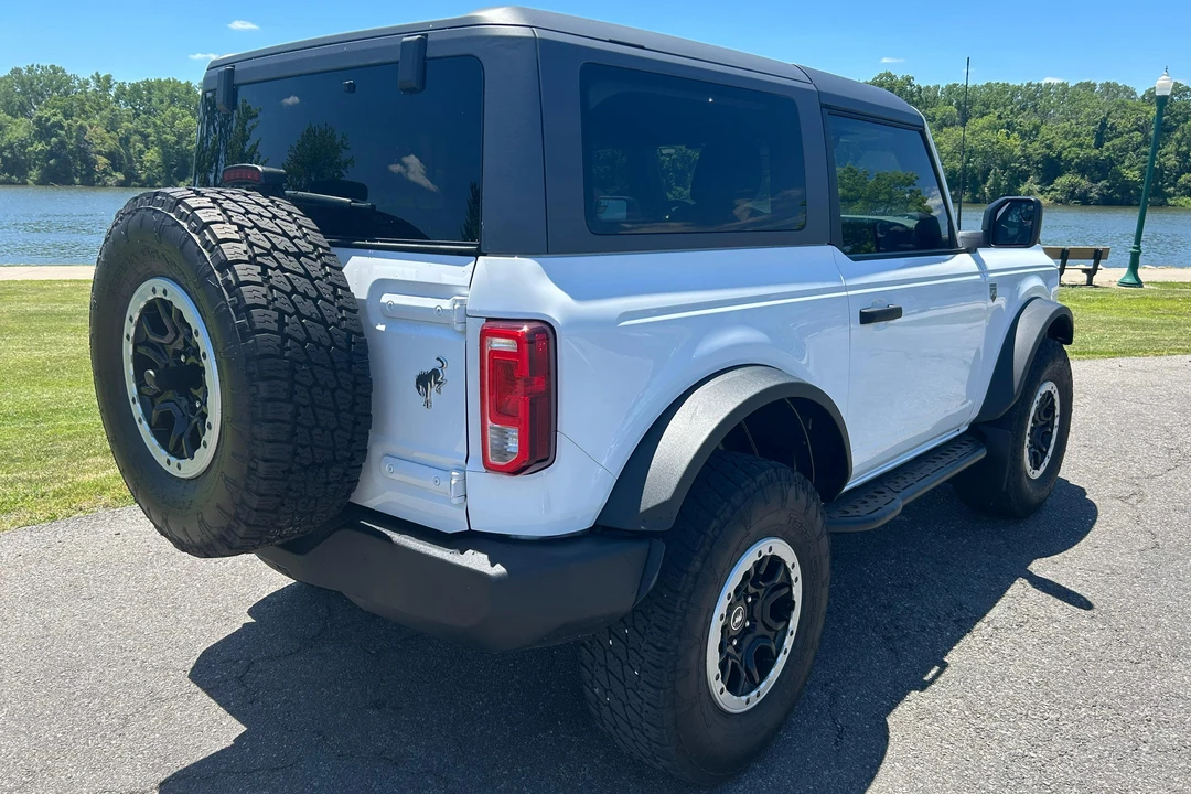 2022 Ford Bronco 6th Gen - Image 4 of 31