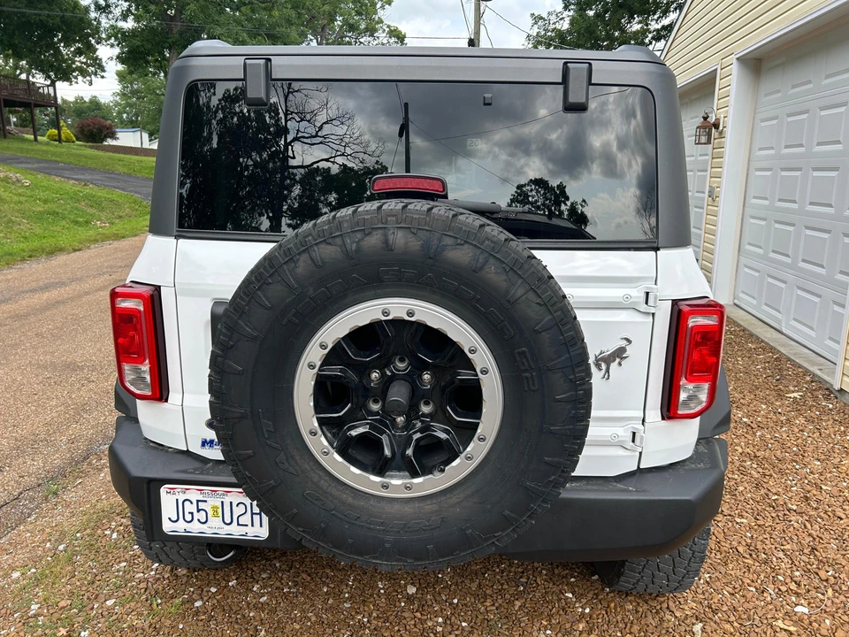 2022 Ford Bronco 6th Gen - Image 10 of 31