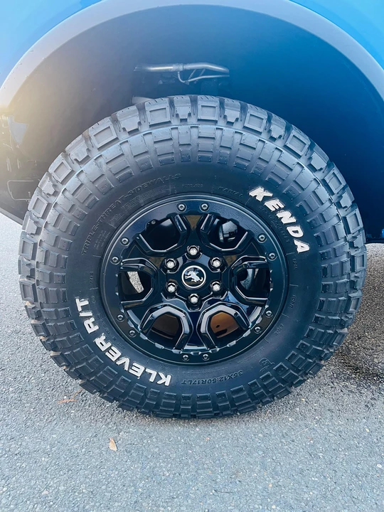 2022 Ford Bronco 6th Gen - Image 19 of 31