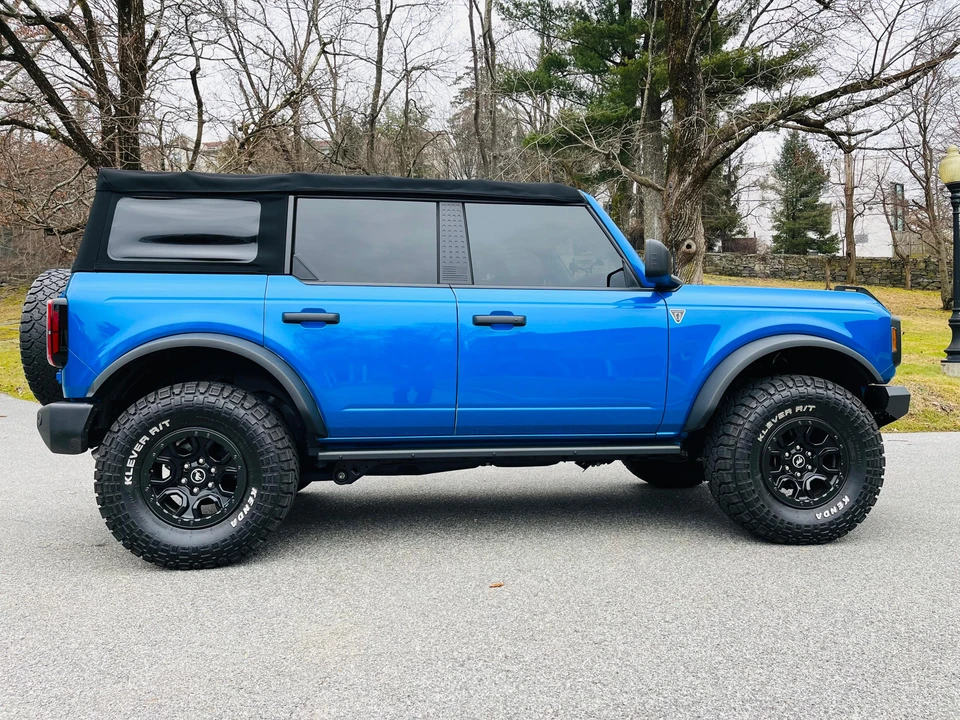 2022 Ford Bronco 6th Gen - Image 16 of 31