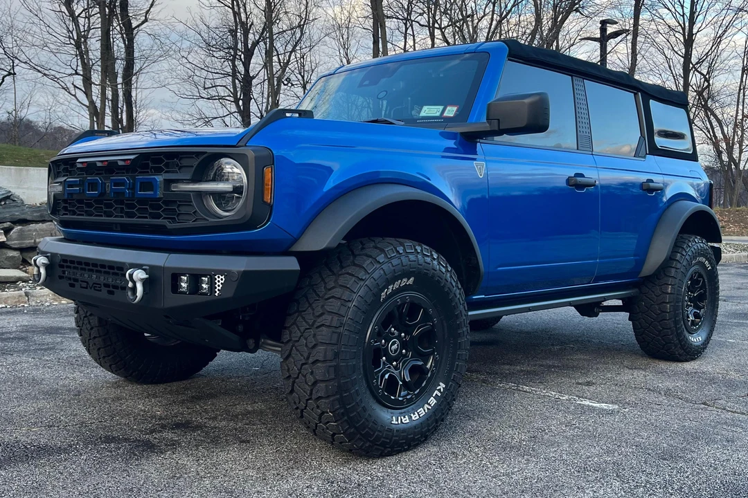 2022 Ford Bronco 6th Gen - Image 9 of 31
