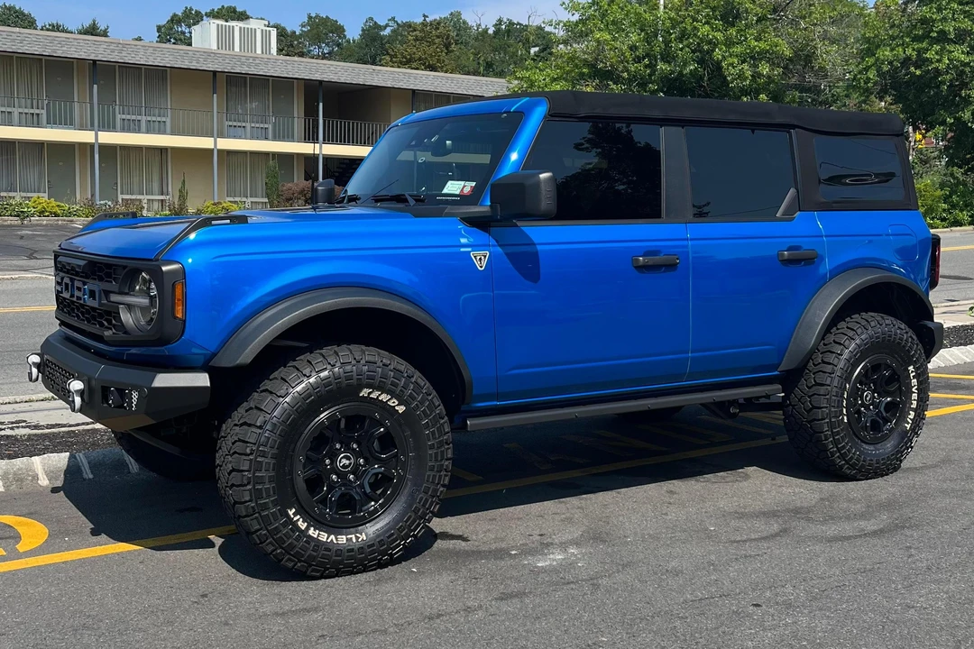 2022 Ford Bronco 6th Gen - Image 10 of 31