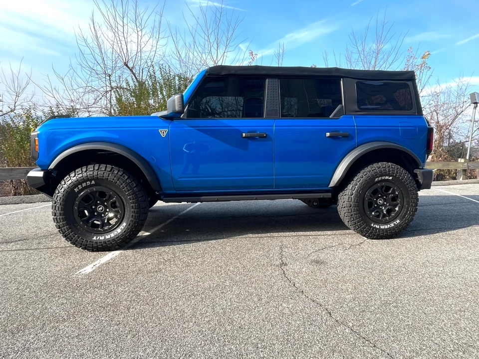 2022 Ford Bronco 6th Gen - Image 11 of 31