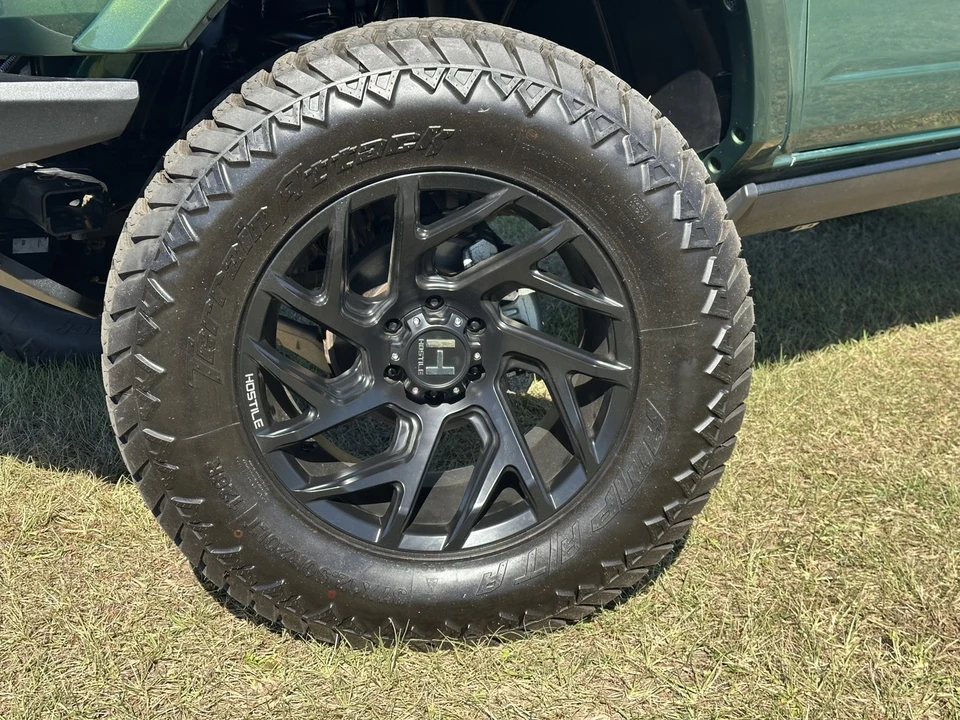 2022 Ford Bronco 6th Gen - Image 16 of 21