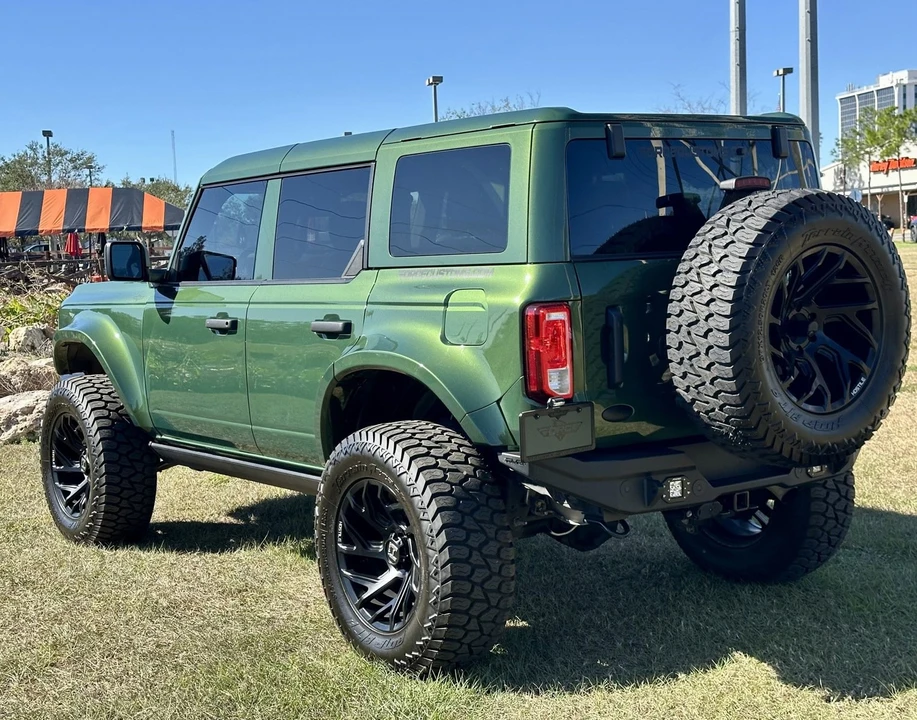 2022 Ford Bronco 6th Gen - Image 5 of 21