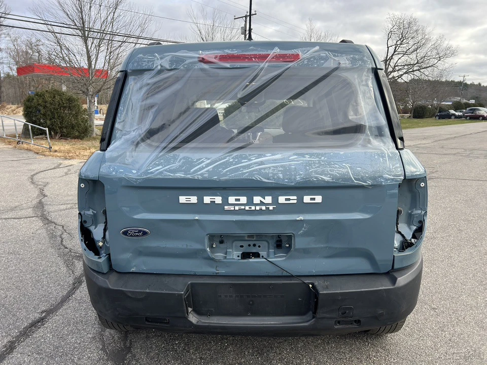 2022 Ford Bronco 6th Gen - Image 4 of 12