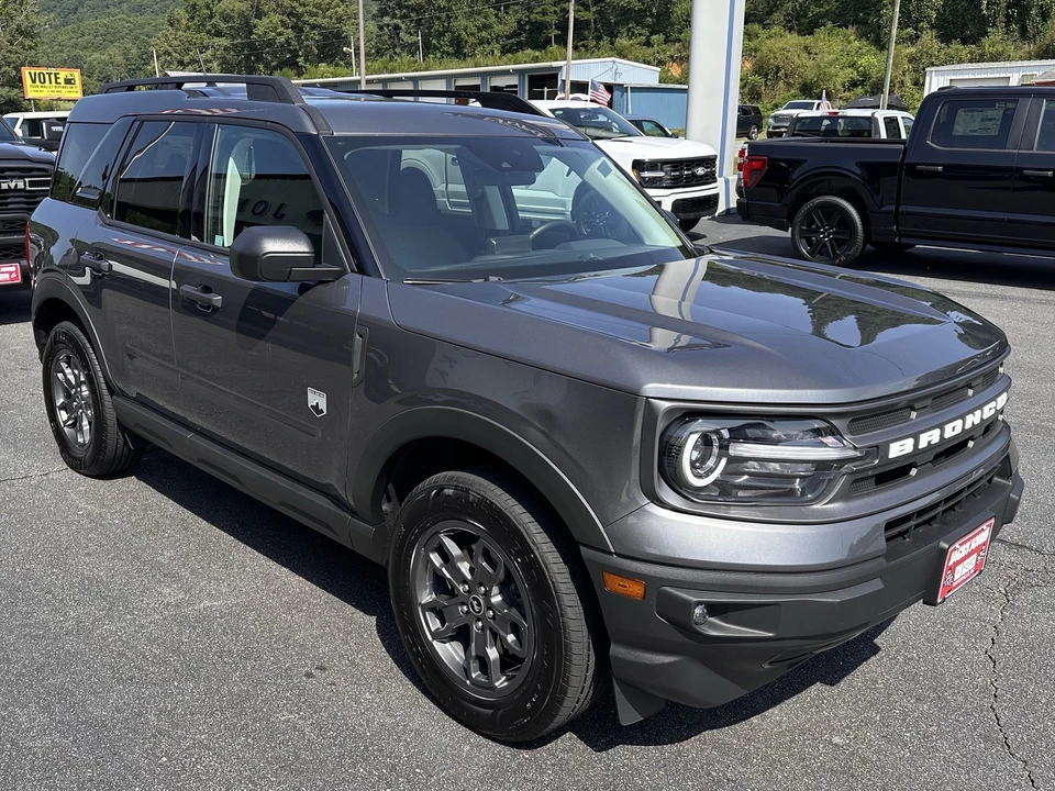 2022 Ford Bronco 6th Gen - Image 4 of 30
