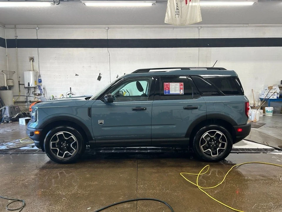 2022 Ford Bronco 6th Gen - Image 2 of 12