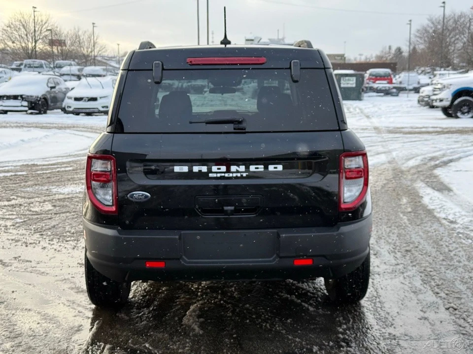 2022 Ford Bronco 6th Gen - Image 4 of 12