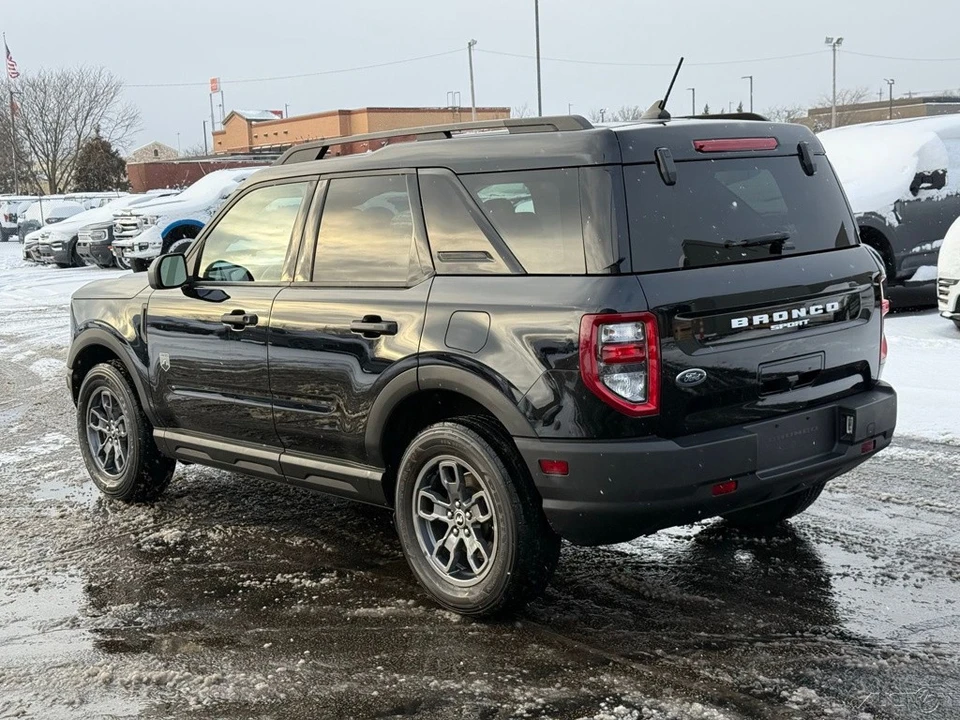 2022 Ford Bronco 6th Gen - Image 5 of 12