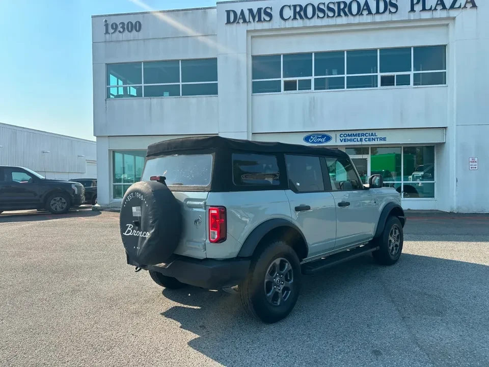 2022 Ford Bronco 6th Gen - Image 5 of 16