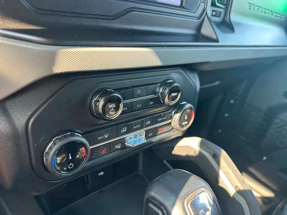 2022 Ford Bronco 6th Gen - Image 16 of 16