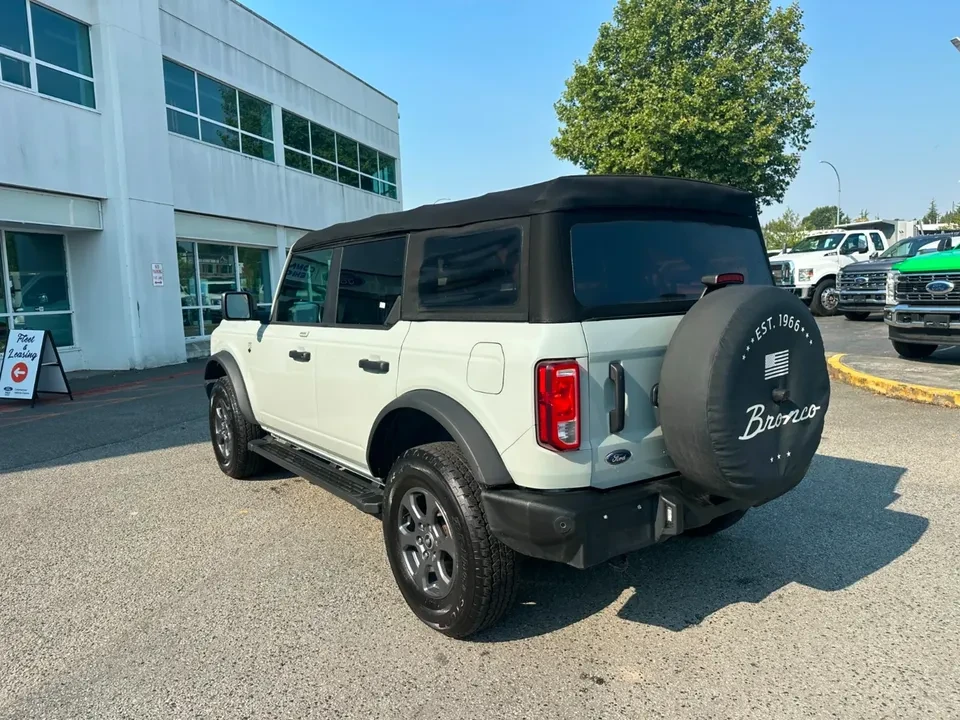 2022 Ford Bronco 6th Gen - Image 8 of 16