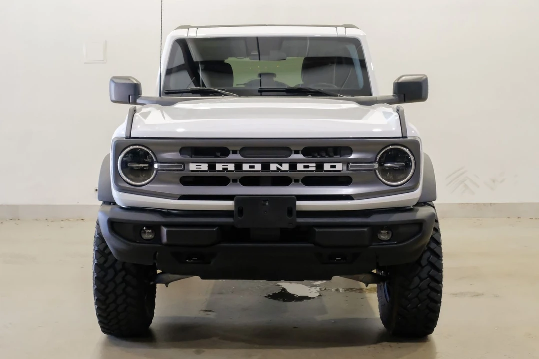 2022 Ford Bronco 6th Gen - Image 2 of 12