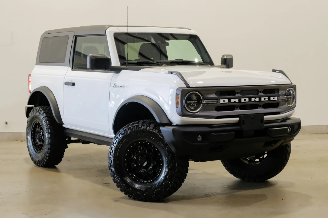 2022 Ford Bronco 6th Gen - Image 8 of 12