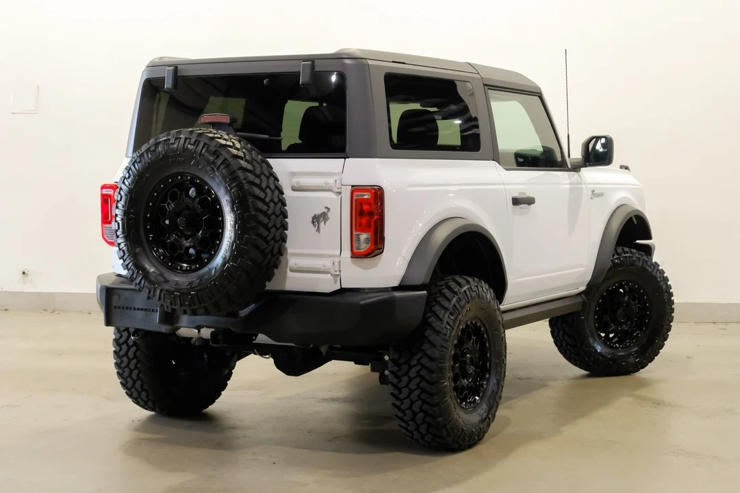 2022 Ford Bronco 6th Gen - Image 5 of 12