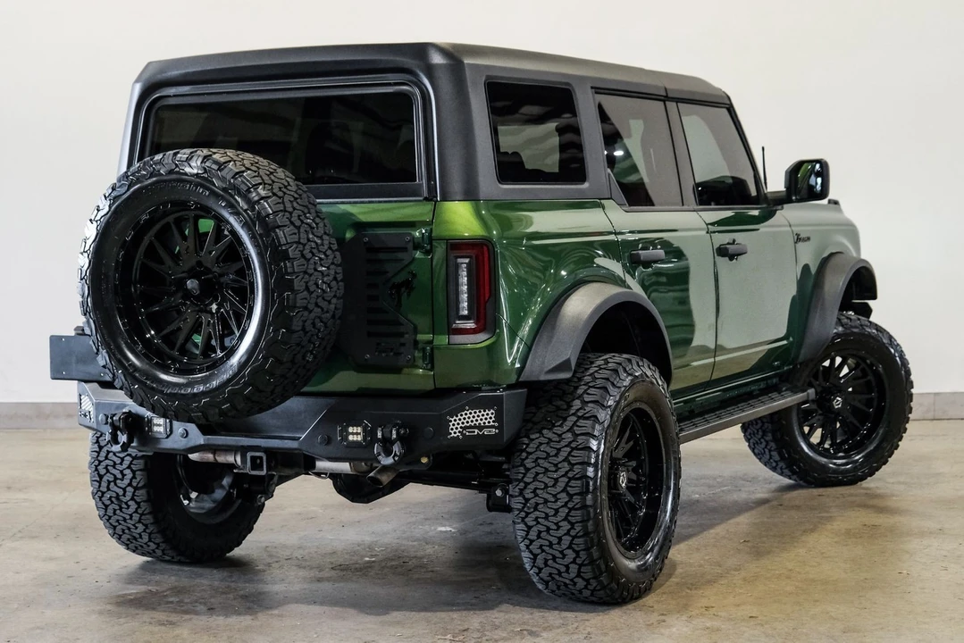 2022 Ford Bronco 6th Gen - Image 6 of 12