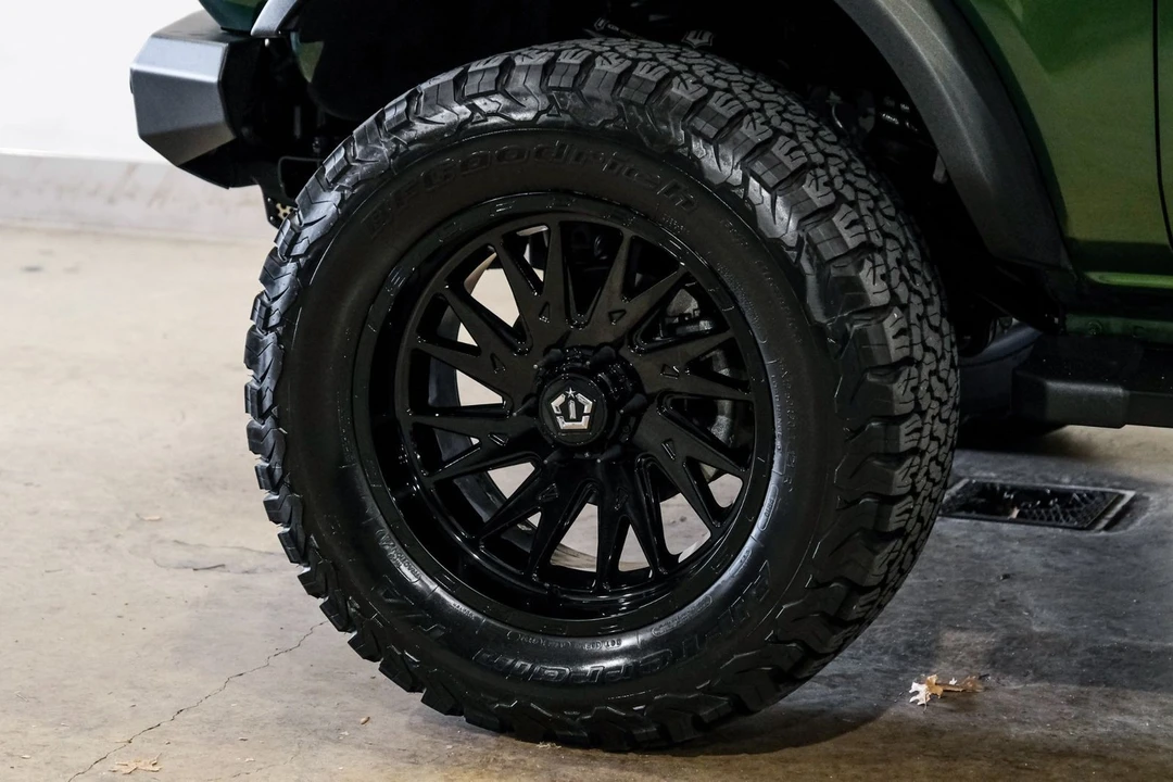 2022 Ford Bronco 6th Gen - Image 8 of 12