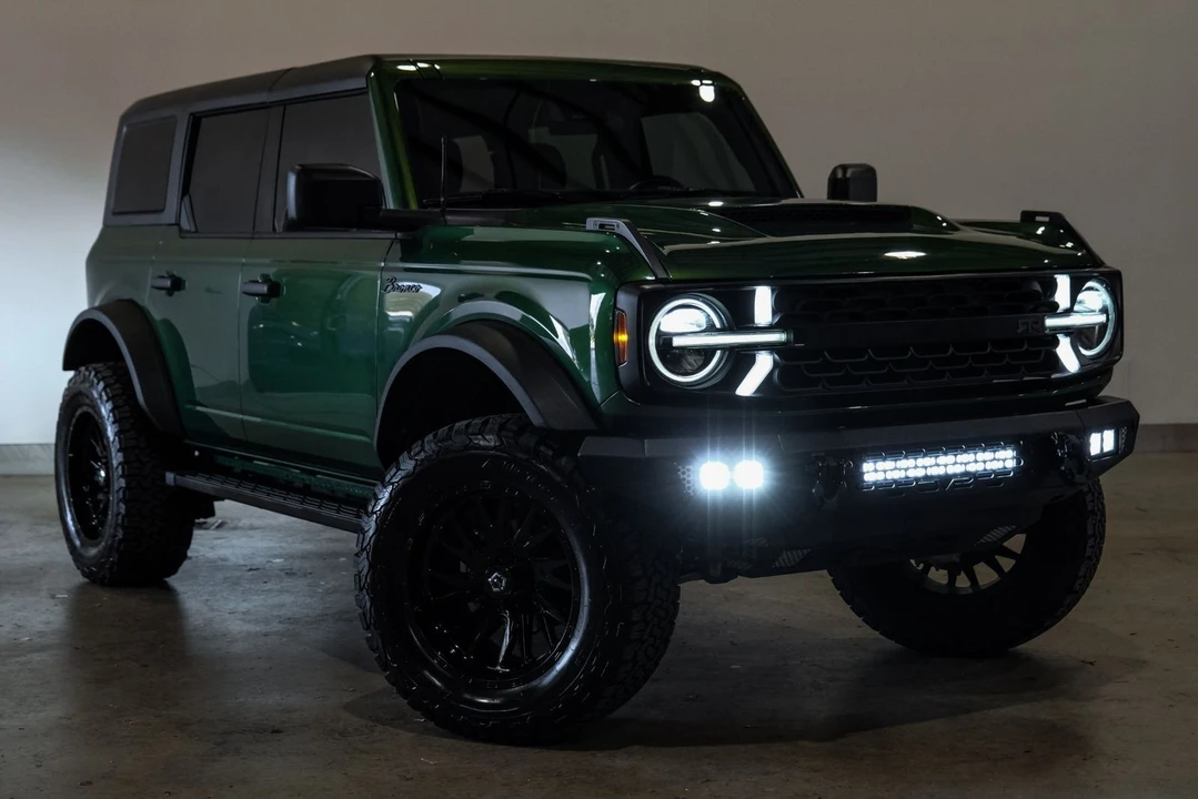 2022 Ford Bronco 6th Gen - Image 5 of 12