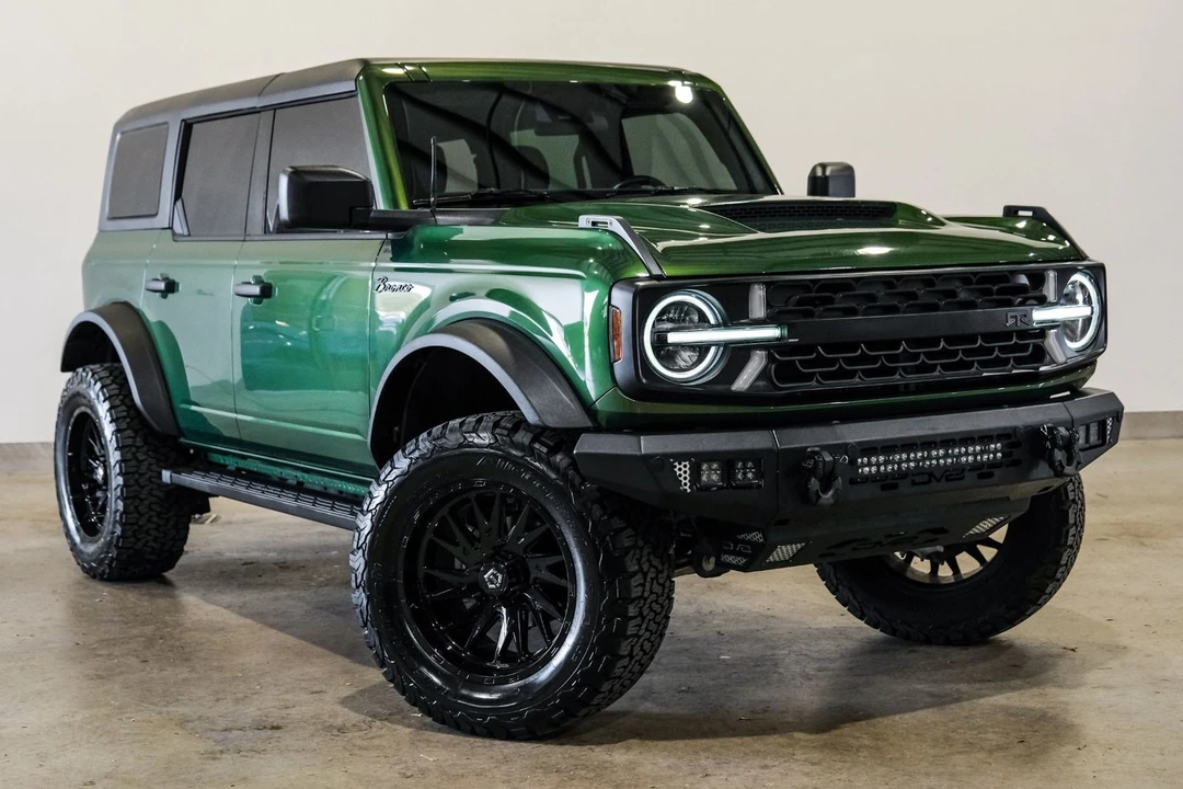 2022 Ford Bronco 6th Gen - Image 4 of 12