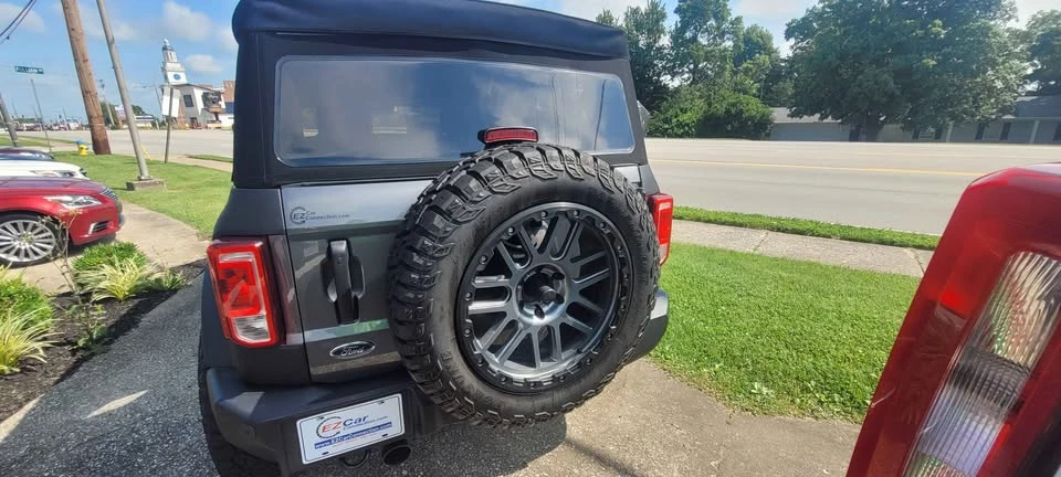 2022 Ford Bronco 6th Gen - Image 10 of 11