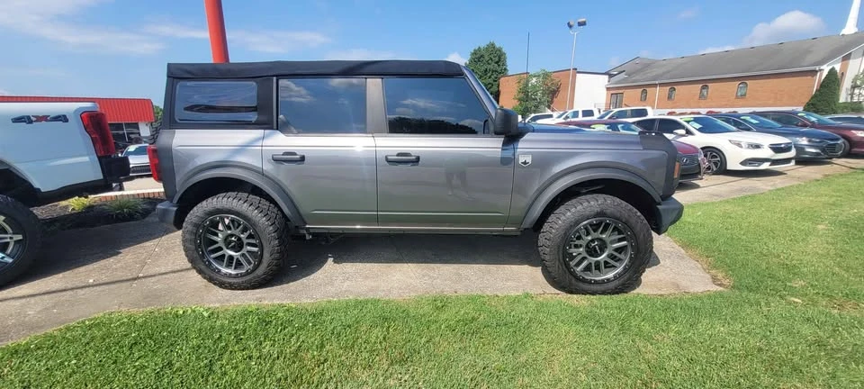 2022 Ford Bronco 6th Gen - Image 2 of 11