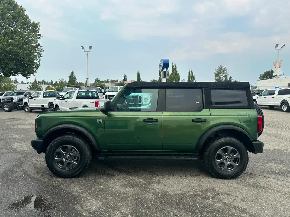 2022 Ford Bronco 6th Gen - Image 15 of 16