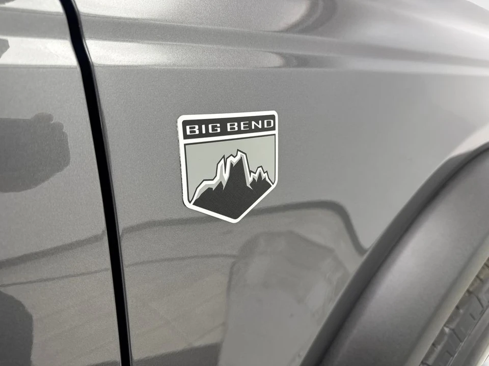 2022 Ford Bronco 6th Gen - Image 25 of 31