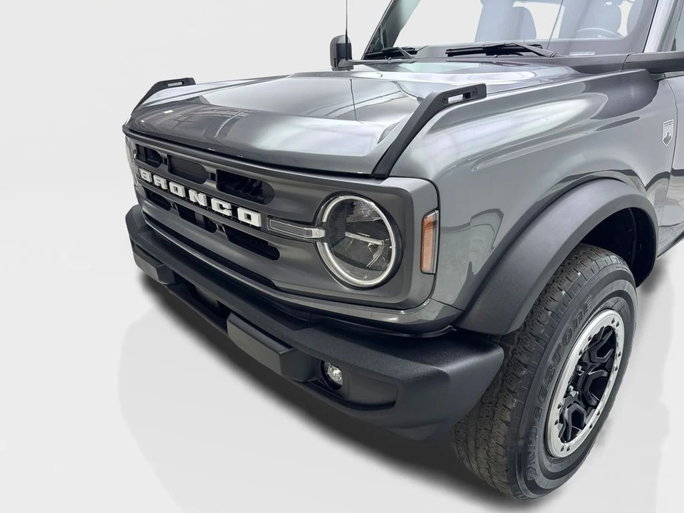 2022 Ford Bronco 6th Gen - Image 16 of 21