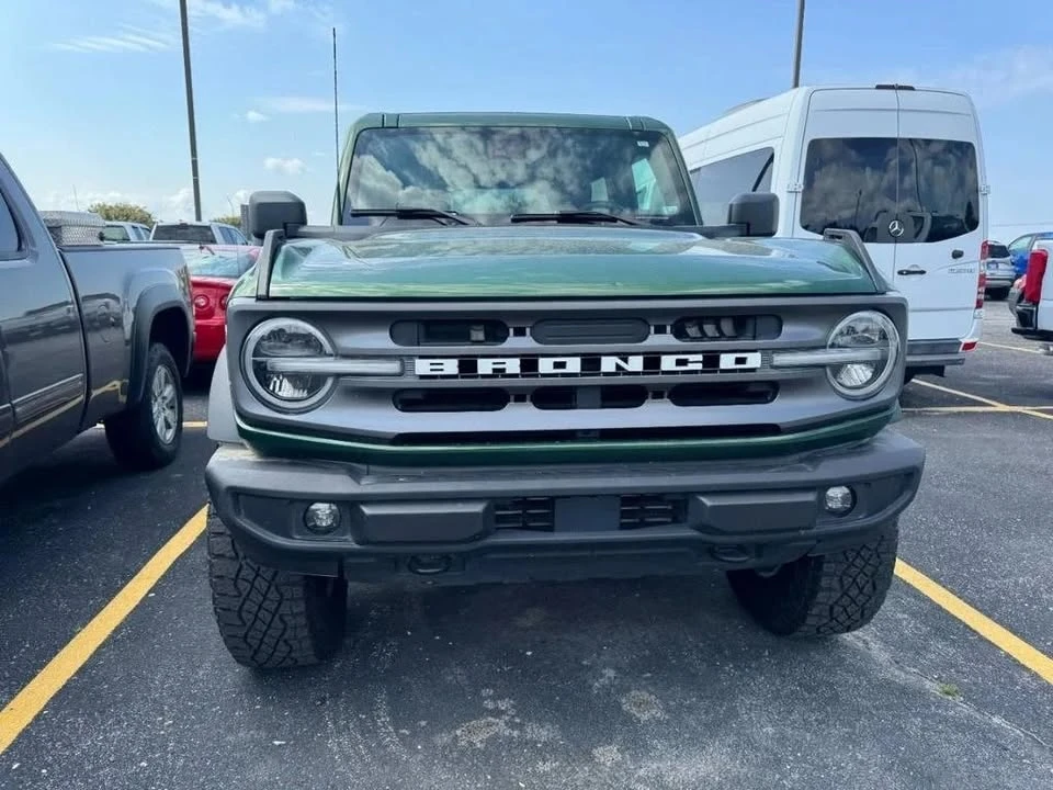 2022 Ford Bronco 6th Gen - Image 2 of 9