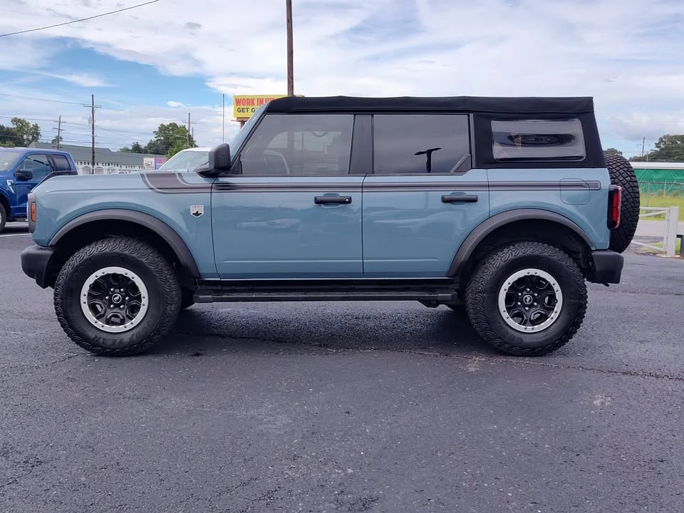 2022 Ford Bronco 6th Gen - Image 3 of 20