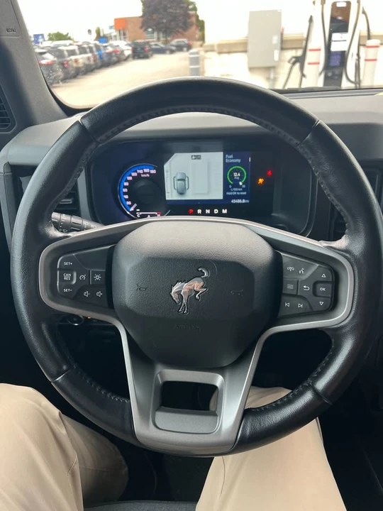 2022 Ford Bronco 6th Gen - Image 10 of 17