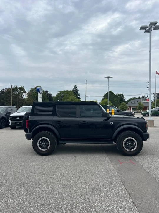 2022 Ford Bronco 6th Gen - Image 4 of 17