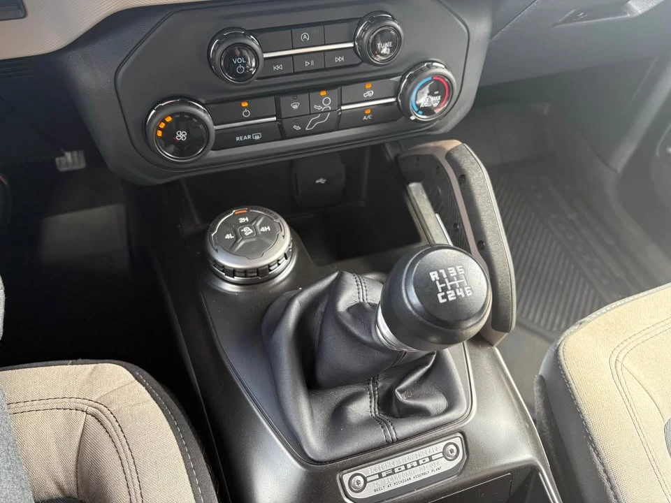 2022 Ford Bronco 6th Gen - Image 9 of 12