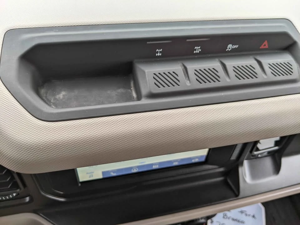 2022 Ford Bronco 6th Gen - Image 19 of 20