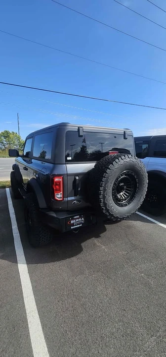 2022 Ford Bronco 6th Gen - Image 2 of 2