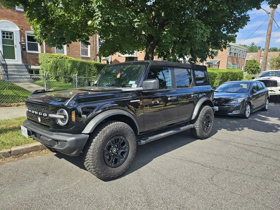2022 Ford Bronco 6th Gen - Image 2 of 18