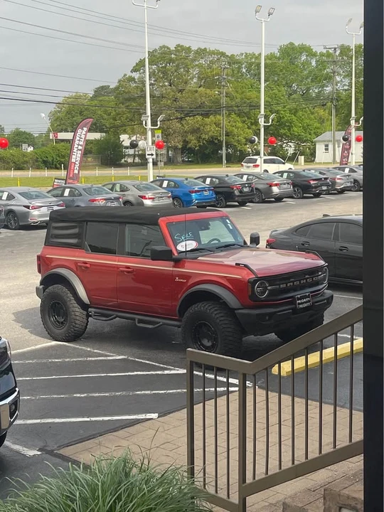 2022 Ford Bronco 6th Gen - Image 7 of 7