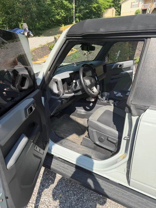 2022 Ford Bronco 6th Gen - Image 10 of 13