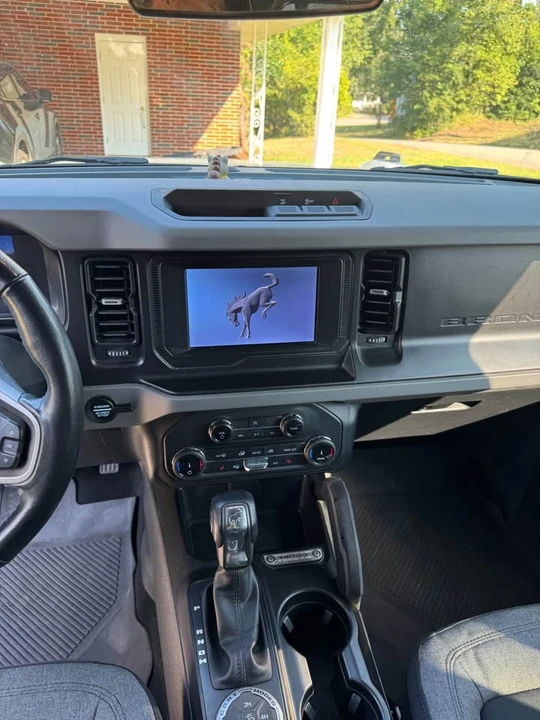 2022 Ford Bronco 6th Gen - Image 8 of 10