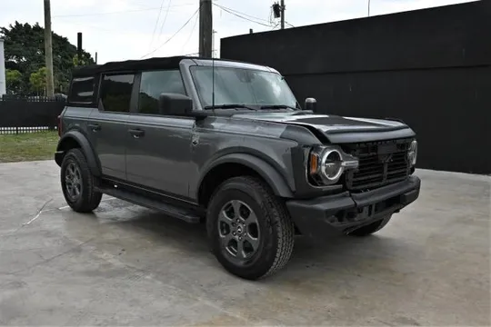 2022 Ford Bronco Big Bend Sport Utility 4D