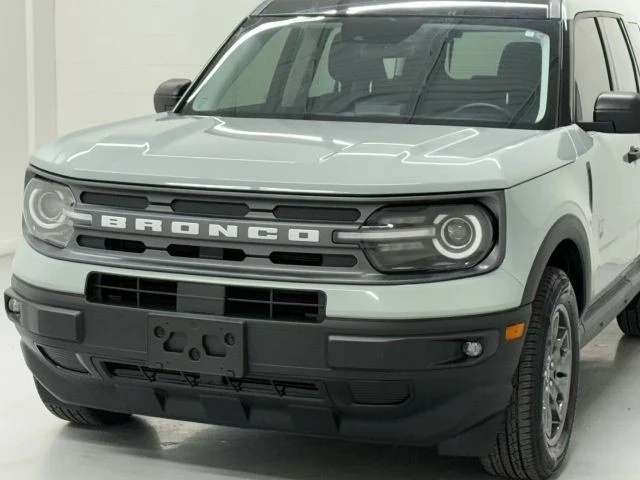2022 Ford Bronco 6th Gen - Image 10 of 12