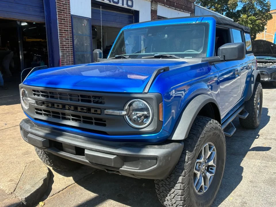 2022 Ford Bronco 6th Gen - Image 6 of 14