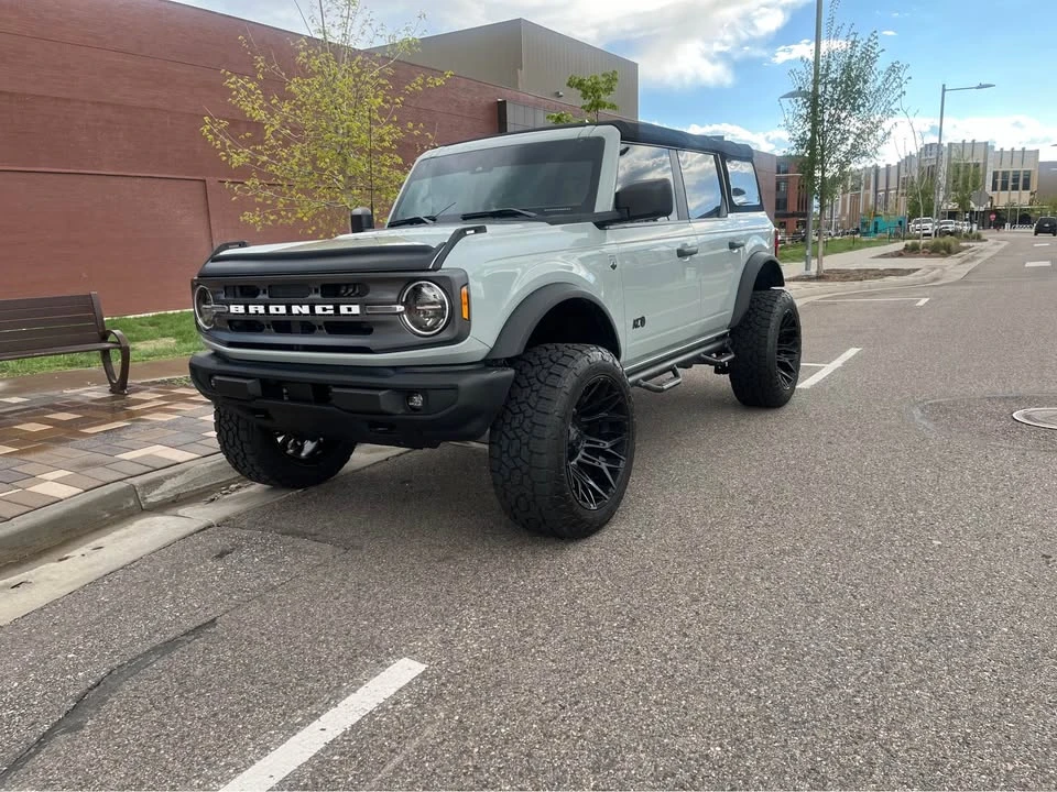 2022 Ford Bronco 6th Gen - Image 6 of 12