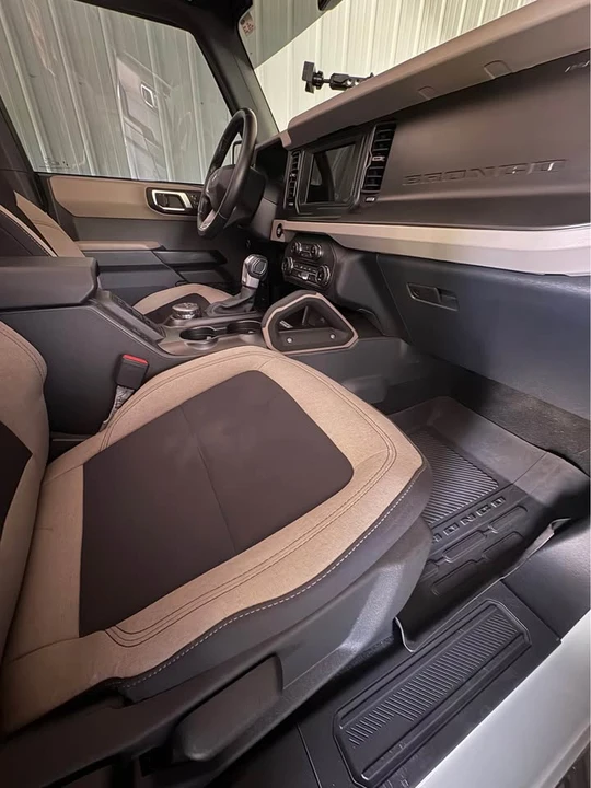 2022 Ford Bronco 6th Gen - Image 9 of 12